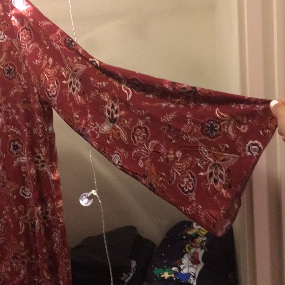 Patterned Blouse - Picture 2 of 3